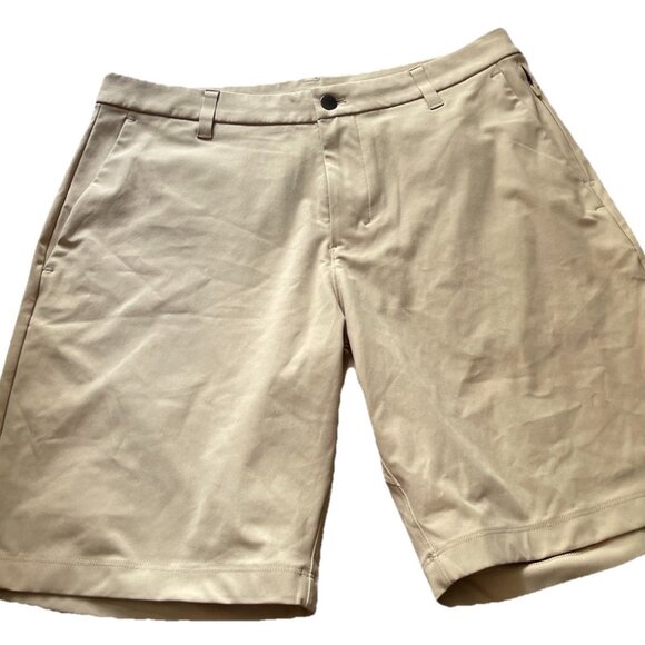 Lululemon Commission Shorts Men’s Sz 34 Sand Relaxed Fit Performance Shorts - Picture 1 of 13